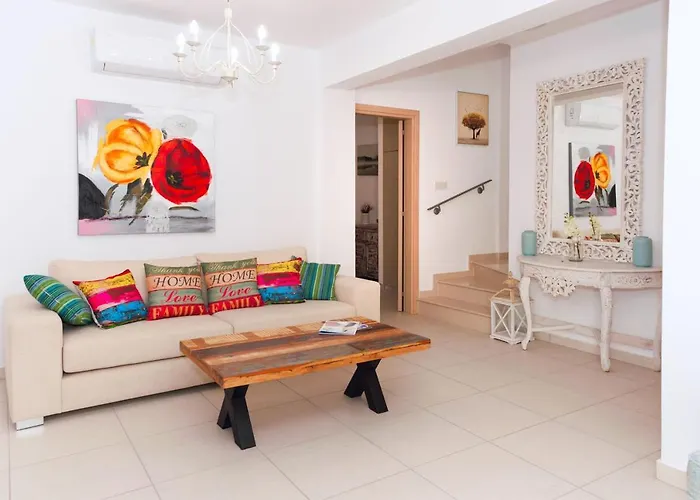 Katherine - Nissi Area Ayia Napa