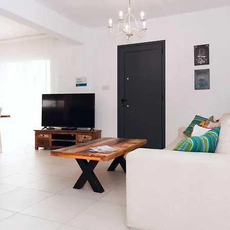 Katherine - Nissi Area Villa